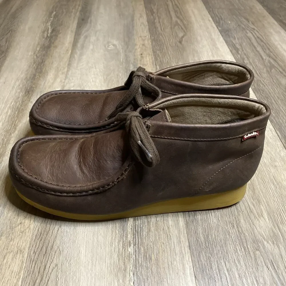 Clarks Stinson Hi Chukka Shoes Mens 11 Brown Leather